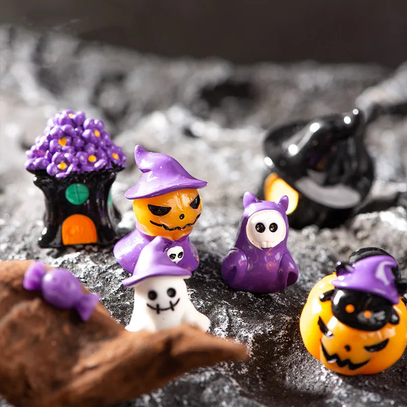 2025 Figurines Miniatures Pumpkin Skeleton Mummy Skull Micro Landscape Ornaments For Halloween Decorations Hoom Desk Accessories