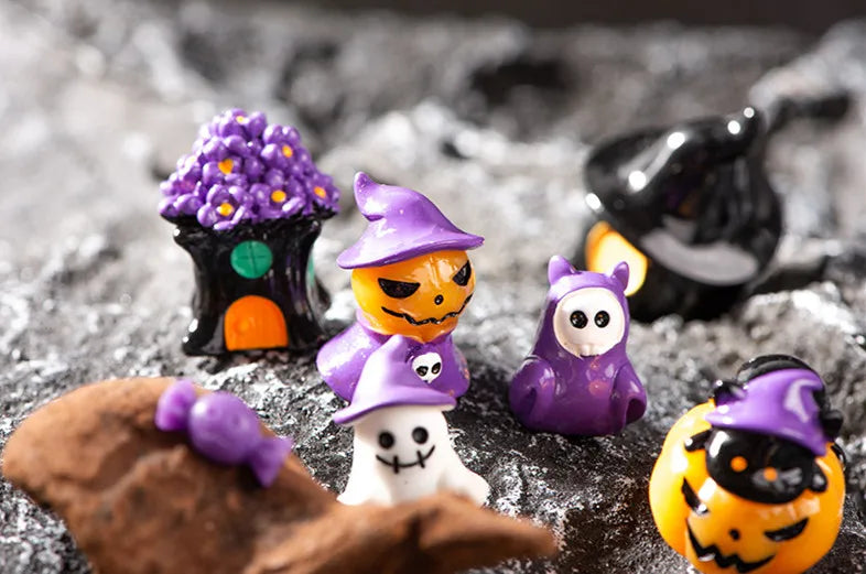 2025 Figurines Miniatures Pumpkin Skeleton Mummy Skull Micro Landscape Ornaments For Halloween Decorations Hoom Desk Accessories