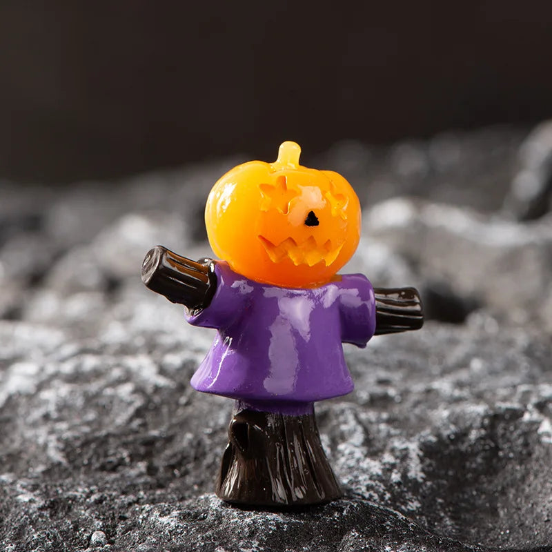 2025 Figurines Miniatures Pumpkin Skeleton Mummy Skull Micro Landscape Ornaments For Halloween Decorations Hoom Desk Accessories