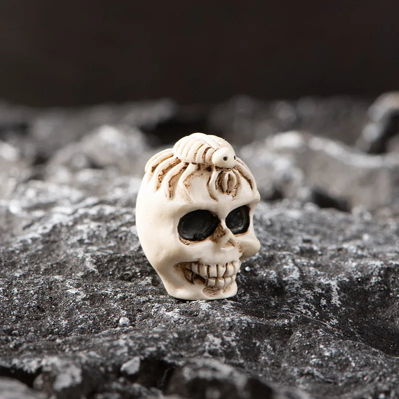 2025 Figurines Miniatures Pumpkin Skeleton Mummy Skull Micro Landscape Ornaments For Halloween Decorations Hoom Desk Accessories