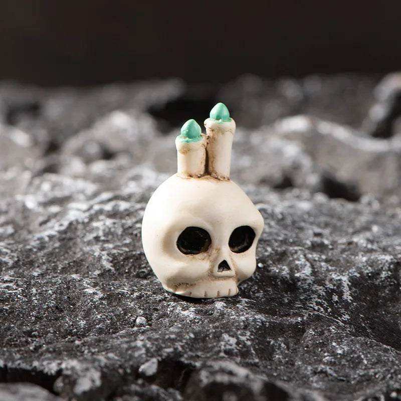 2025 Figurines Miniatures Pumpkin Skeleton Mummy Skull Micro Landscape Ornaments For Halloween Decorations Hoom Desk Accessories
